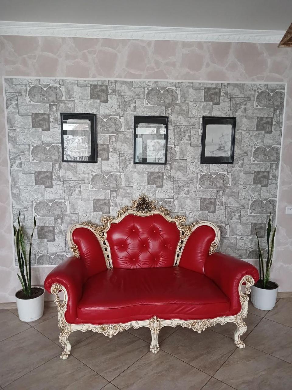 Parusa Maklaia Baturyn Exterior foto